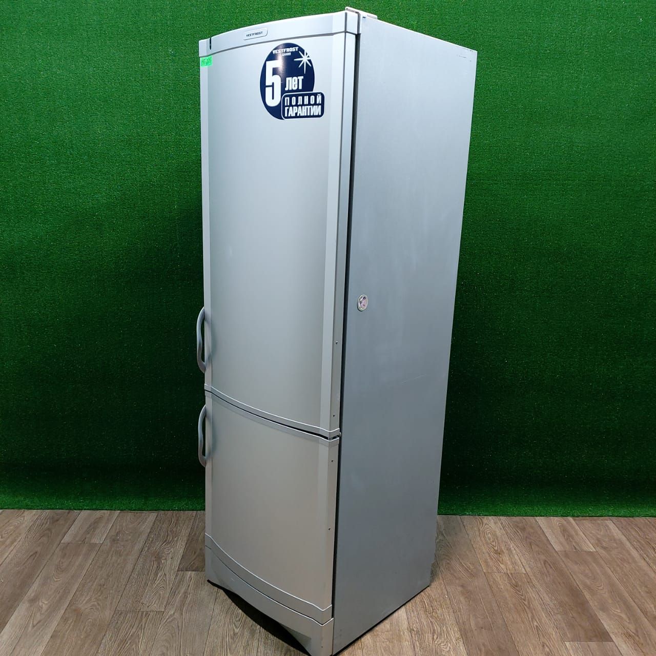 Холодильник Вестфрост BKF 355