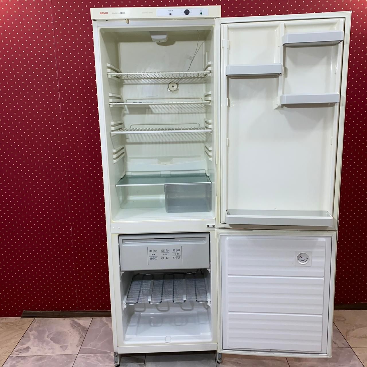 Холодильник Bosch  (4)