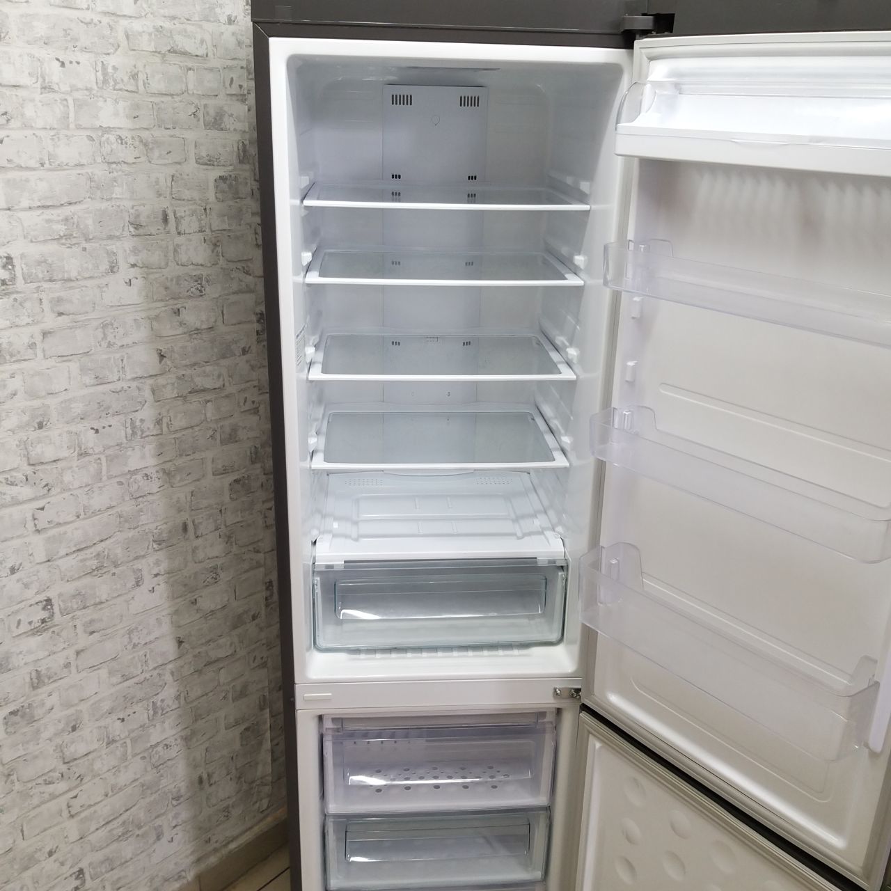 Холодильник Samsung  (4)